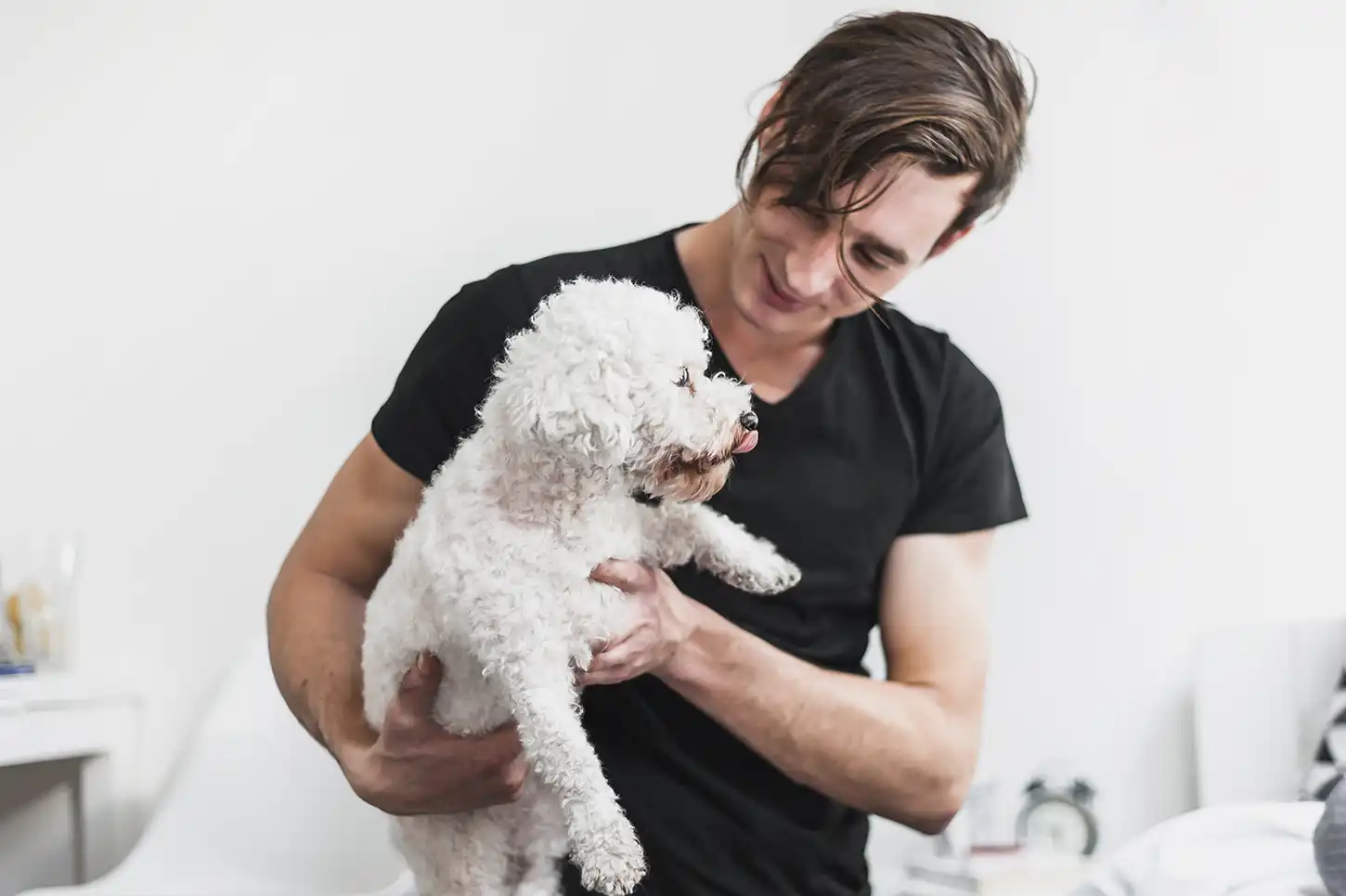 Read more about the article Eat Well, Itch Less: Understanding Your Puppy’s Diet’s Impact on Adult Skin Allergies!